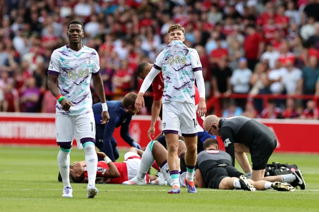 Premier League star suffers gruesome injury on opening day: ‘Disgusting... his leg snapped!’