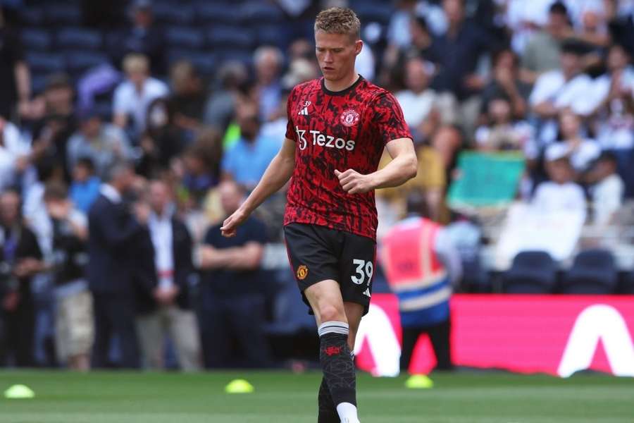 Fulham intensifying efforts to convince Man Utd to agree McTominay deal