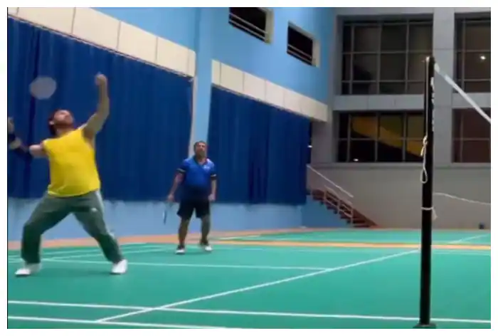 MS Dhoni Impresses with Badminton Smash, Fuels Speculation of IPL 2025 Comeback - WATCH