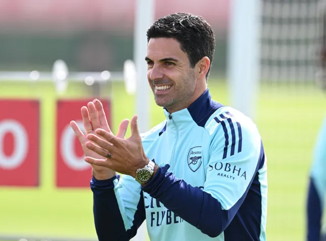 Mikel Arteta signs new contract to stay with Arsenal