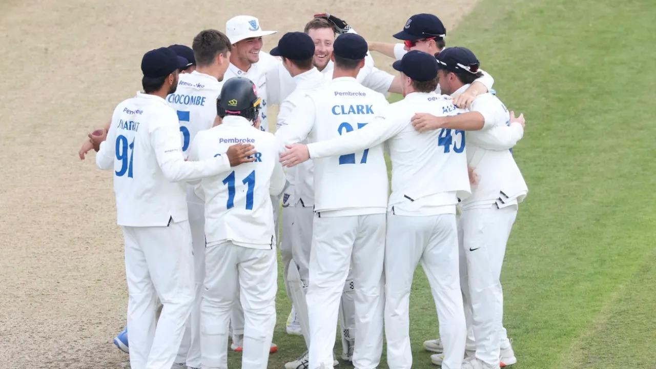 Sussex Secures Promotion with Three-Day Victory over Gloucestershire