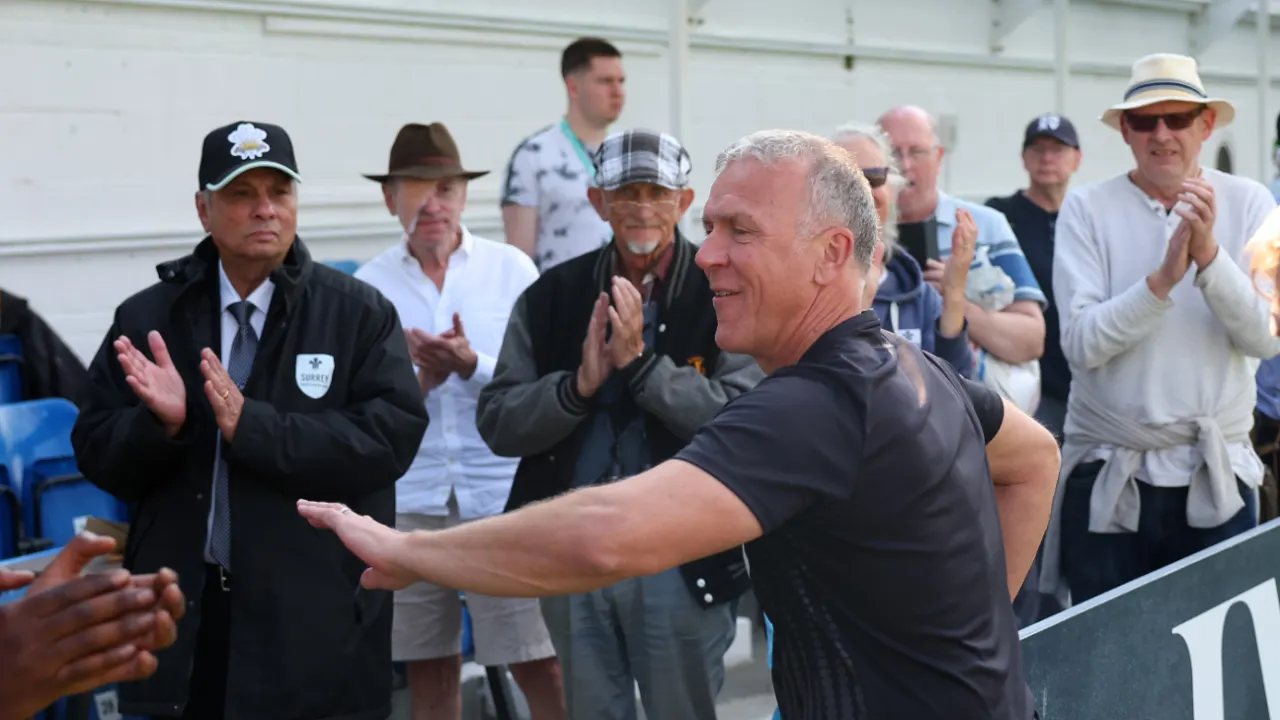 Gareth Batty commends 'irreplaceable' Alec Stewart as Surrey clinch third consecutive title