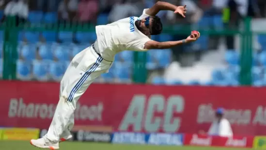 Sunil Gavaskar in awe of Mohammed Siraj's incredible back-diving catch as Ashwin casts doubt on Shakib's Test future