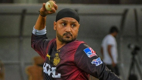 'Remove egos and embrace hybrid model': Harbhajan Singh's straightforward advice to PCB during Champions Trophy deadlock'