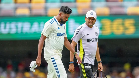 India's Mohammed Siraj suffers major knee injury scare, walks off field during Gabba match