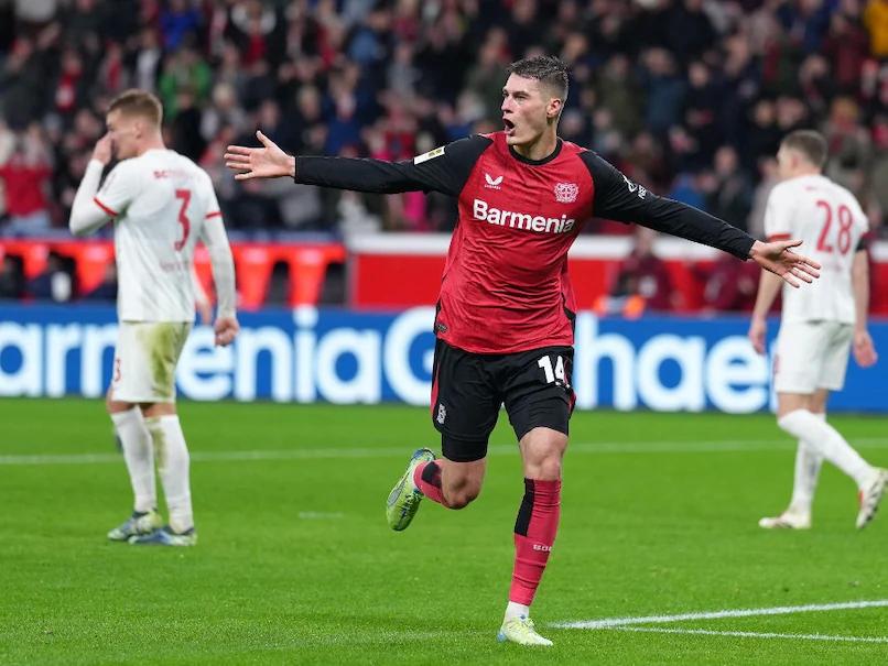 Patrik Schick Scores Four Goals as Bayer Leverkusen Dominate Freiburg 5-1, Narrowing Gap on Bayern Munich